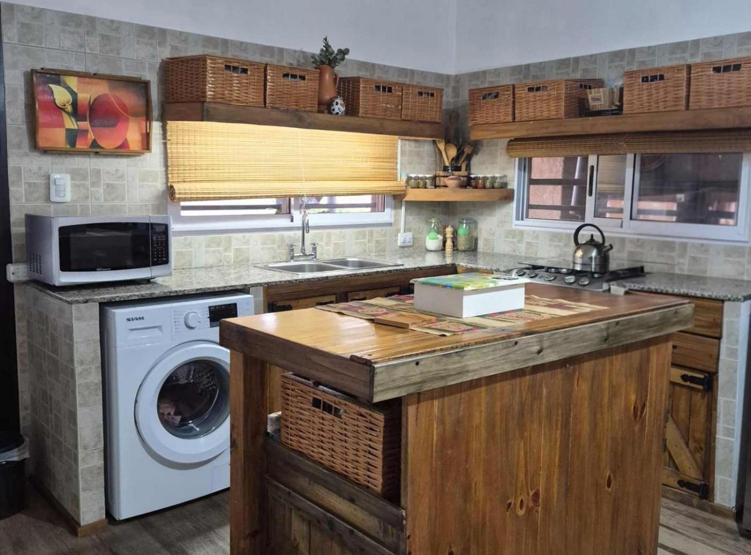 Foto de Casa de 2 Dormitorios en Barrio Pinar del Norte SL, imagen 3