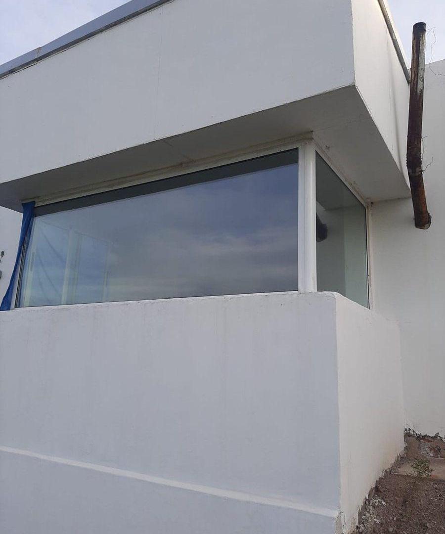 Foto de VENTA DE CASA CON 1 HECTAREA DE PARQUE, imagen 2