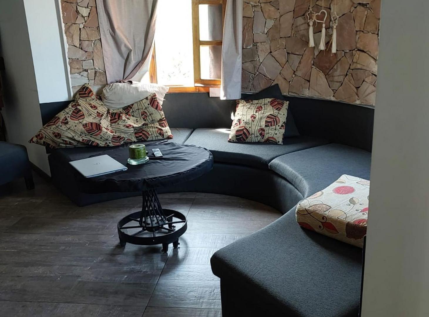 Foto de SE VENDE IMPORTANTE CASA AL PIE DE LAS SIERRAS, imagen 5