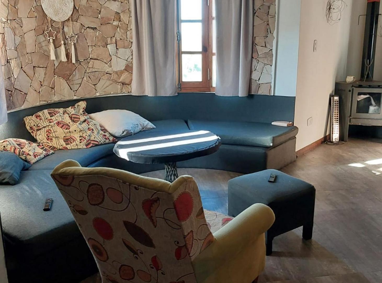 Foto de SE VENDE IMPORTANTE CASA AL PIE DE LAS SIERRAS, imagen 2