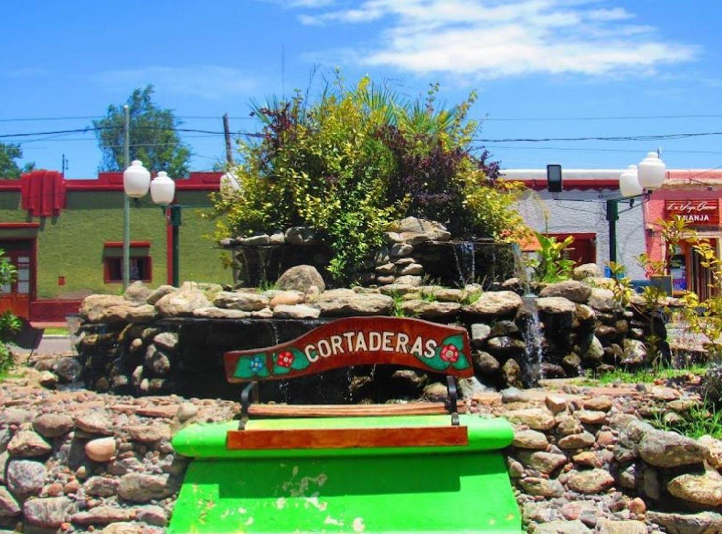 Foto de Terreno en Cortaderas a 6 cuadras de la Plaza, imagen 1