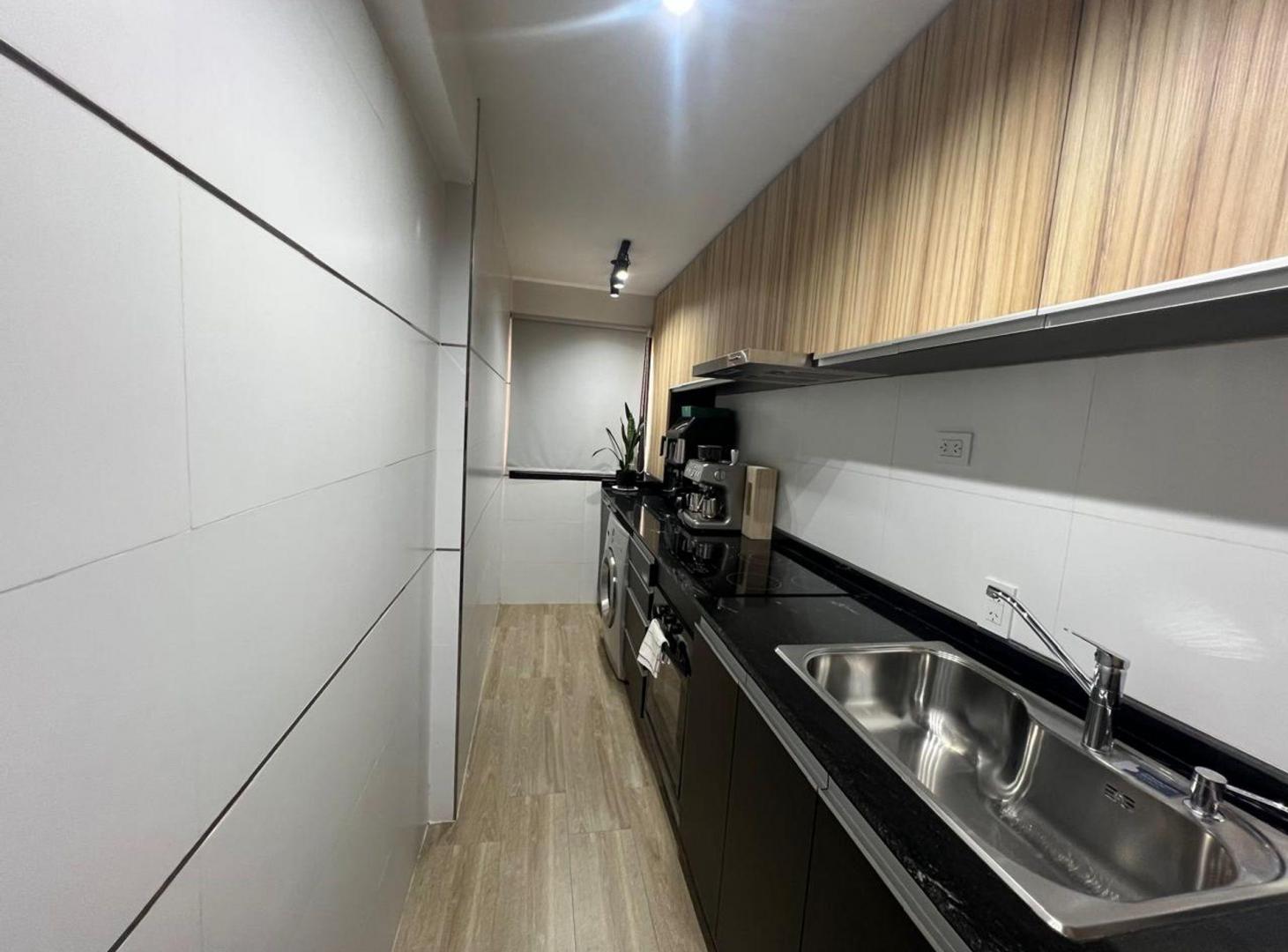 Foto de VENTA DE DEPARTAMENTO TOTALMENTE AMOBLADO MODERNO, imagen 2