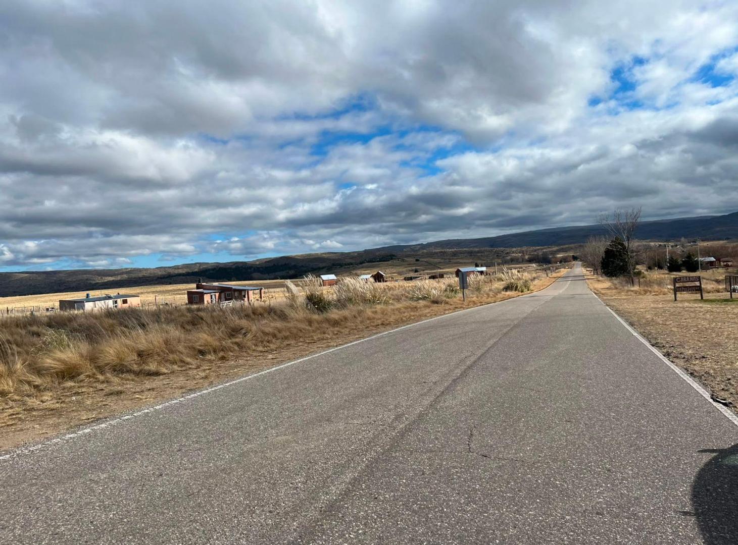Foto de VENTA - TERRENO CON ARROYO Y VISTAS A LAS SIERRAS, imagen 3