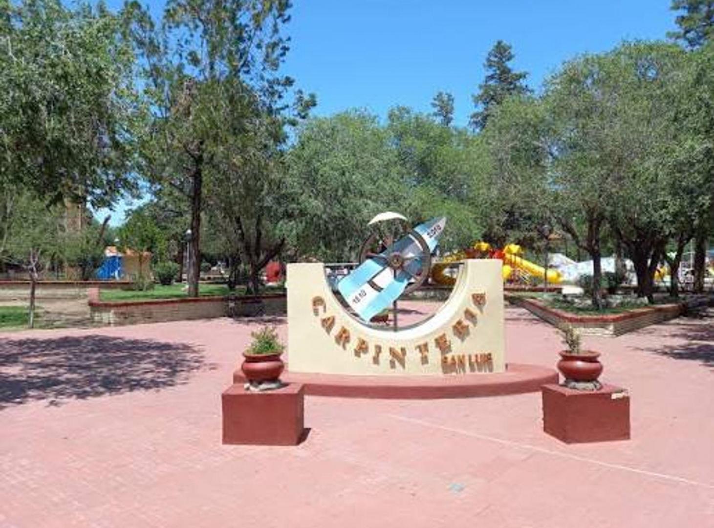 Foto de Venta Amplio lote de 1538,22m2-Carpinteria-San Lui, imagen 2
