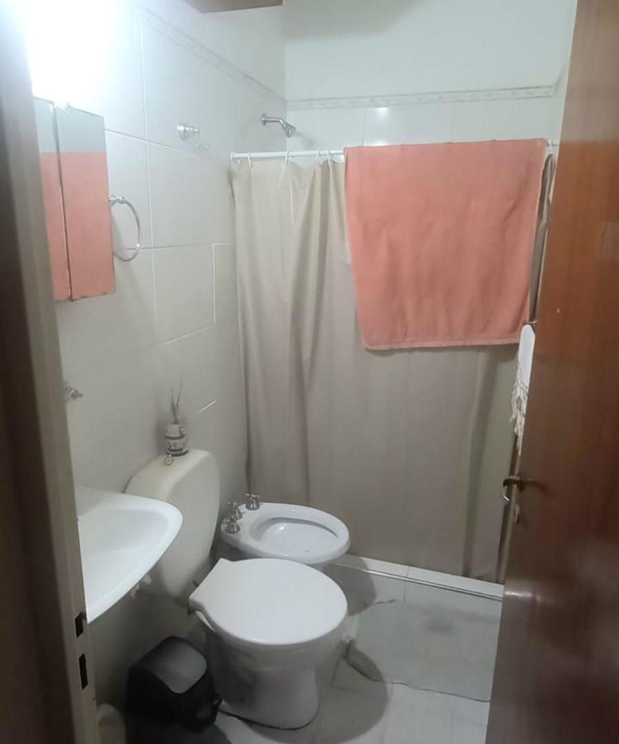 Foto de VENDO CASA AMPLIADA BARRIO EL LINCE, imagen 5