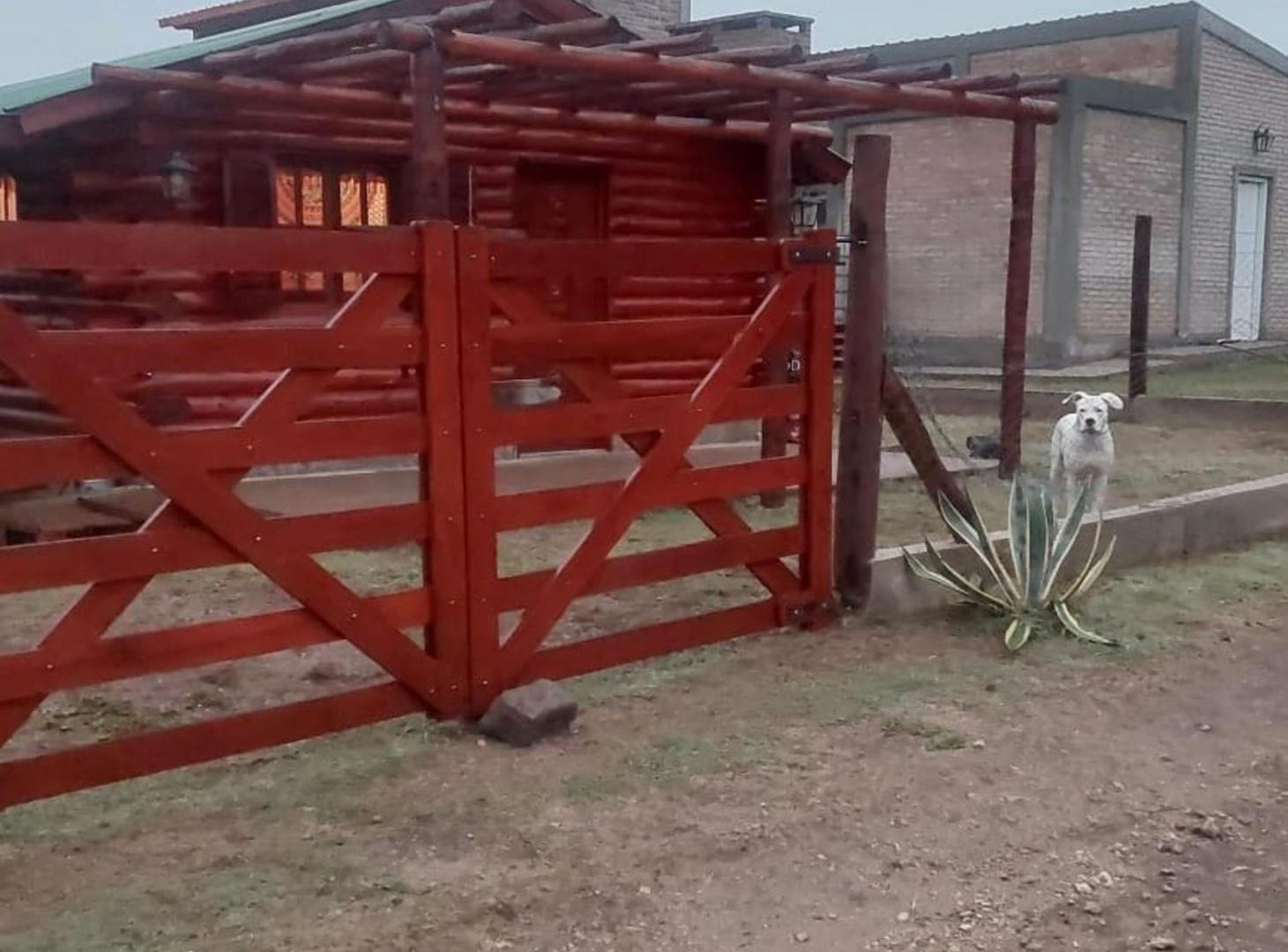 Foto de VENTA DE CABAÑA DE TRONCOS EN SAN LUIS, imagen 1