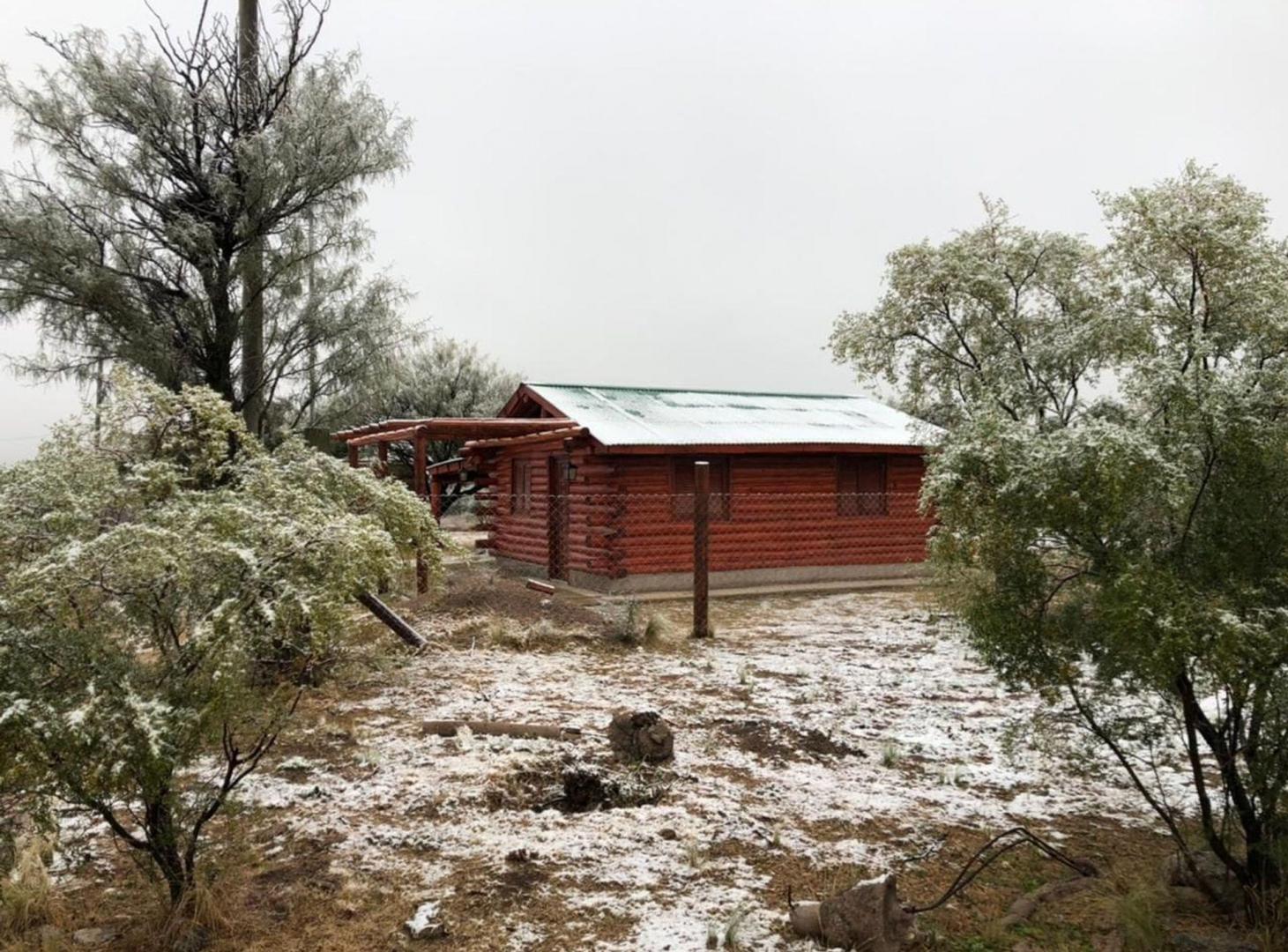 Foto de VENTA DE CABAÑA DE TRONCOS EN SAN LUIS, imagen 2