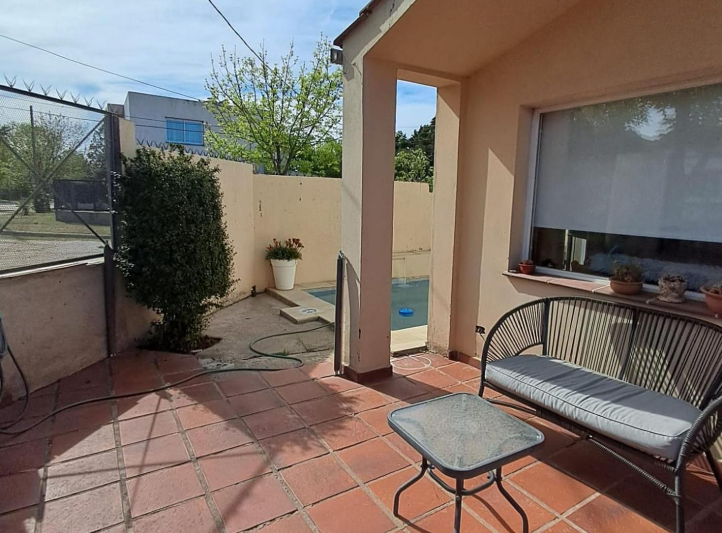 Foto de CASA EN VENTA 4 AMBIENTES CON PILETA EN JUNA KOSLA, imagen 5
