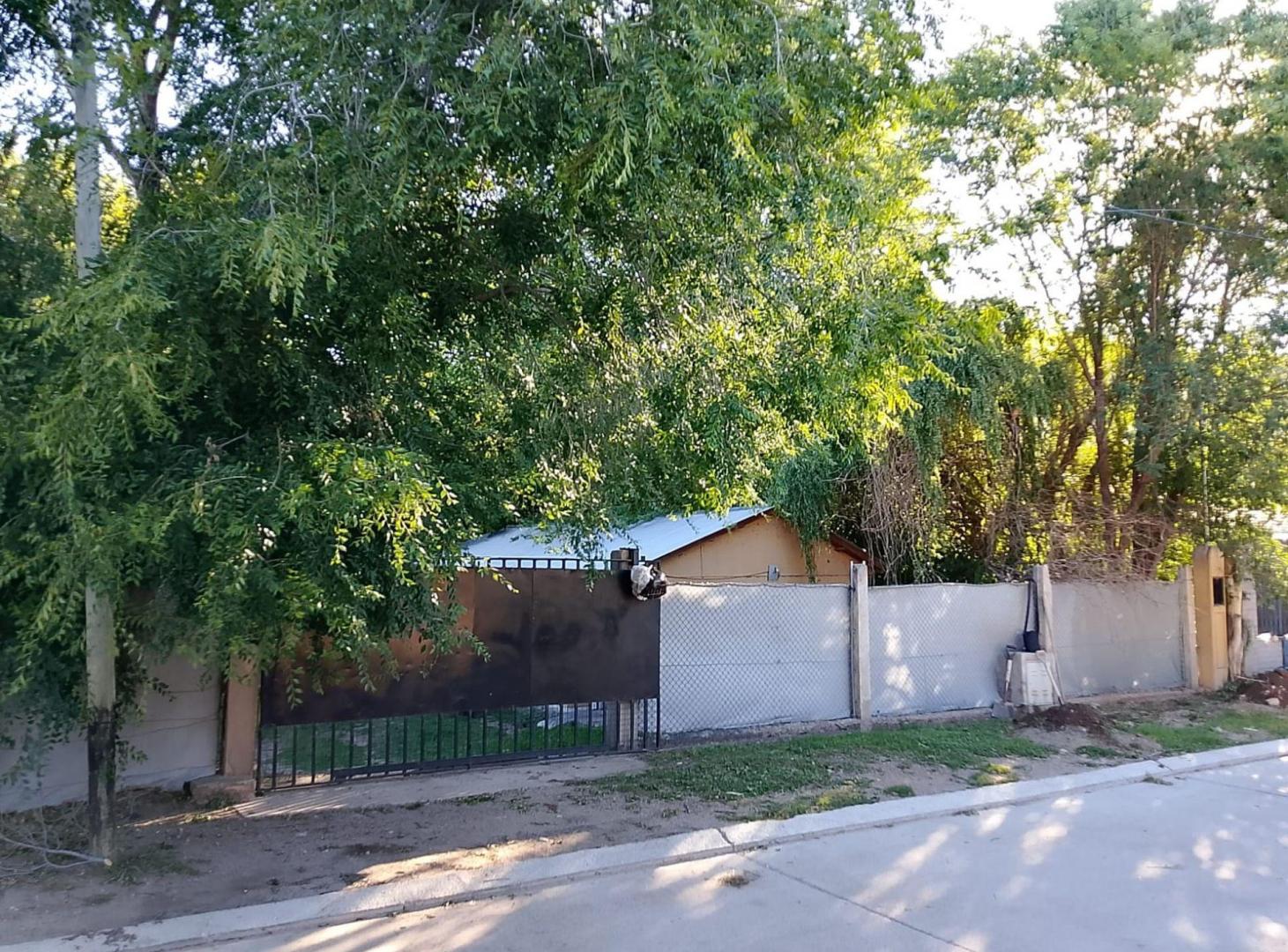 Foto de SE VENDE TERRENO CON DEPARTAMENTOS - JUANA KOSLAY, imagen 1