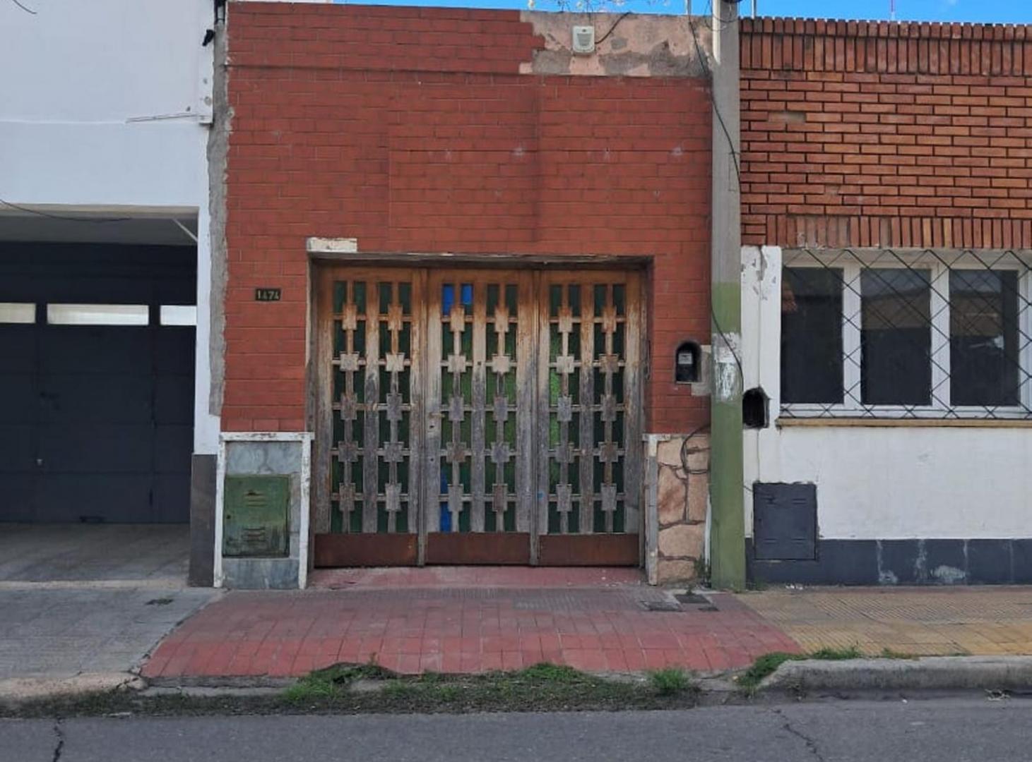 Foto de VENDO CASA A RECICLAR EN ZONA CÉNTRICA, imagen 2