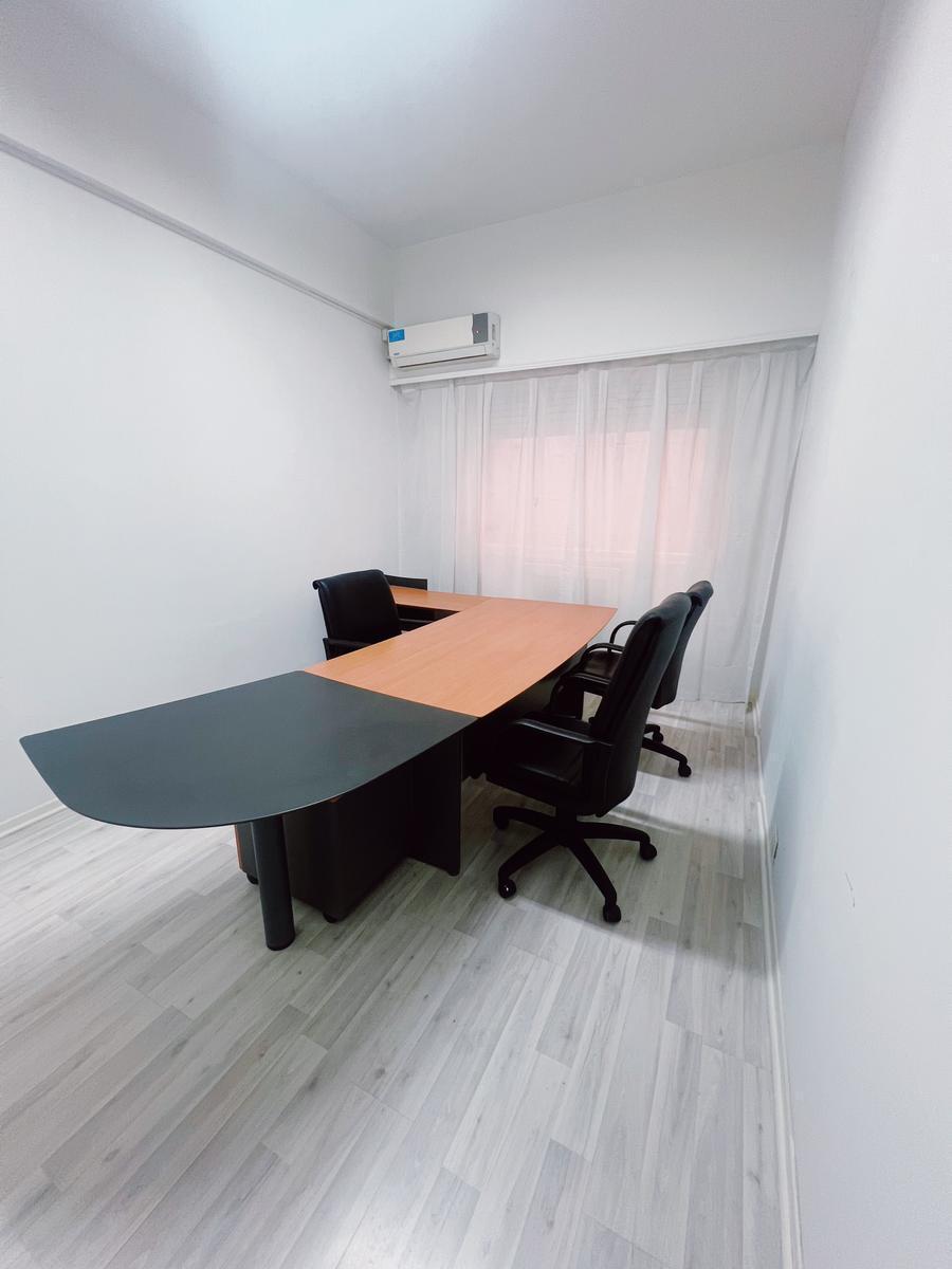 Oficina Renovada en Microcentro – Excelente Ubicacición 2