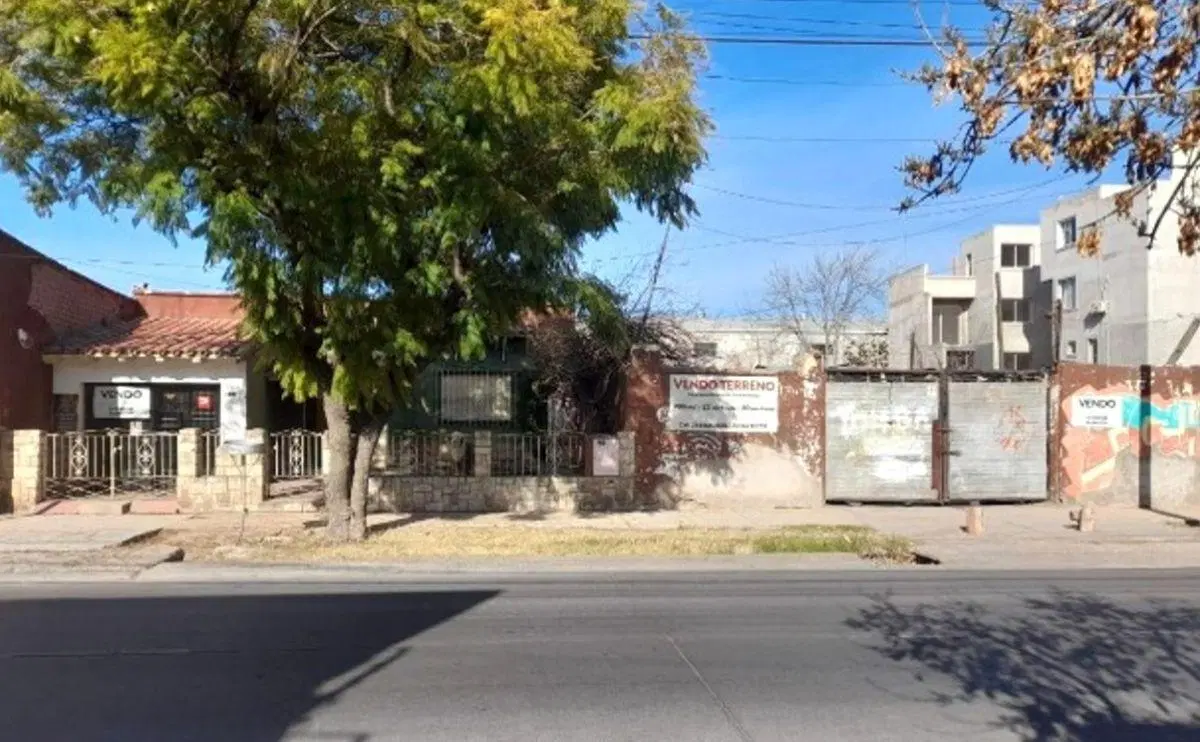 TERRENO ALVAREZ THOMAS 4