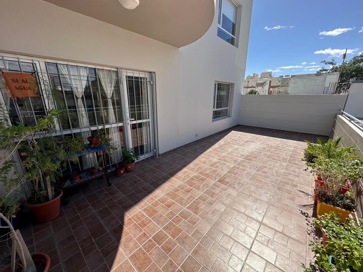 Departamento de 1 Dormitorio con Balcon Terraza y Patio Apto Credito Hipotecario 4