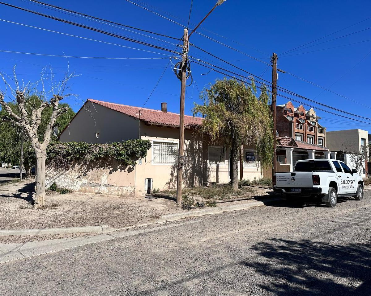 Casa en Venta en Puerto Madryn de 3 Dorm. 1