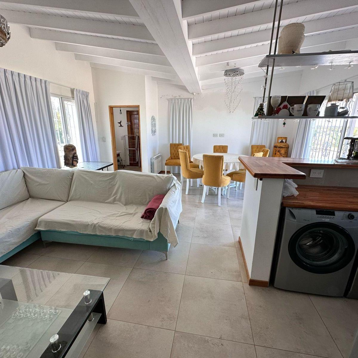 Casa en Venta en Puerto Madryn de 3 Dorm. 5