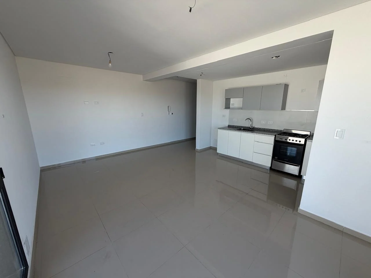 Foto de Departamento en venta a estrenar! de 2 dormitorios uno con placard y el, imagen 1