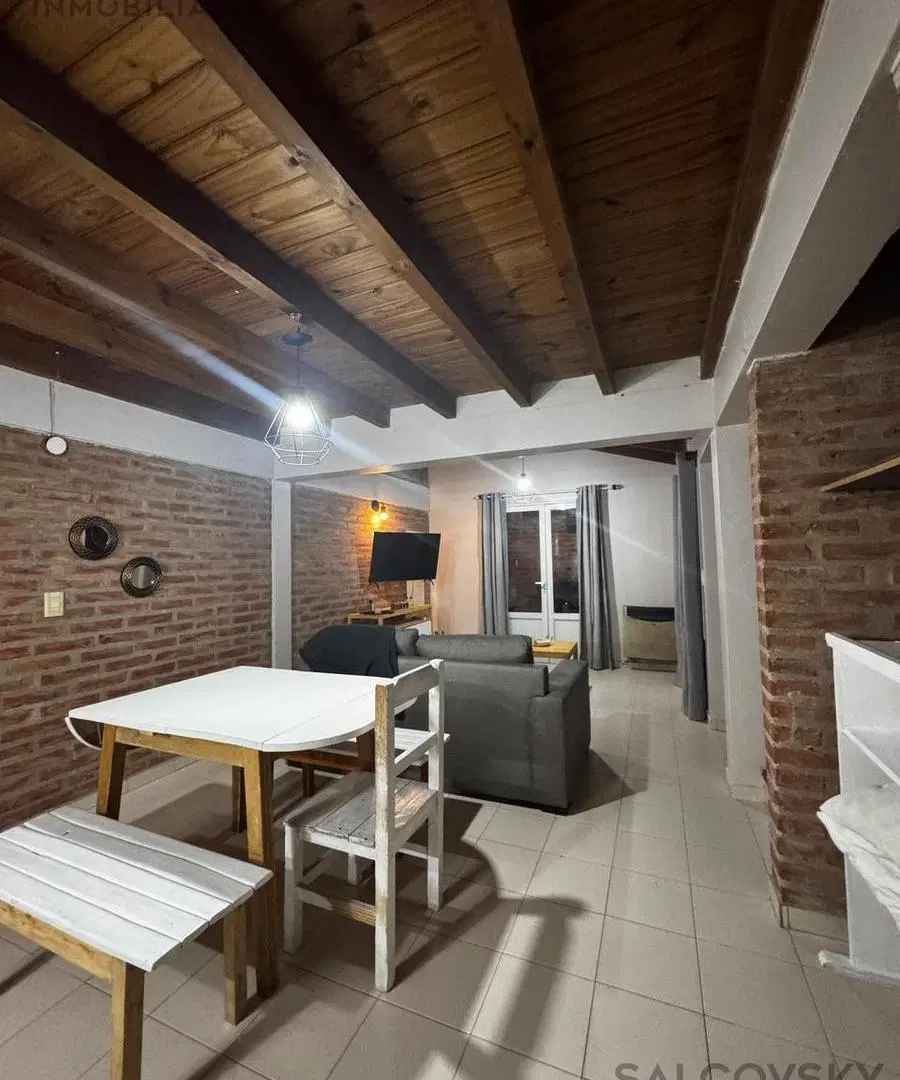 Complejo de 6 departamentos en venta de 1 dormitorio con renta inmediata en Puerto Madryn 2