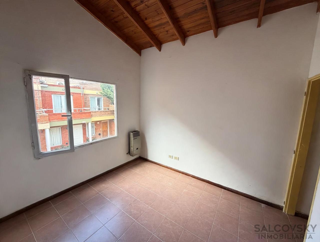 Foto de Casa Duplex en venta de 3 dormitorios en Puerto Madryn, imagen 3