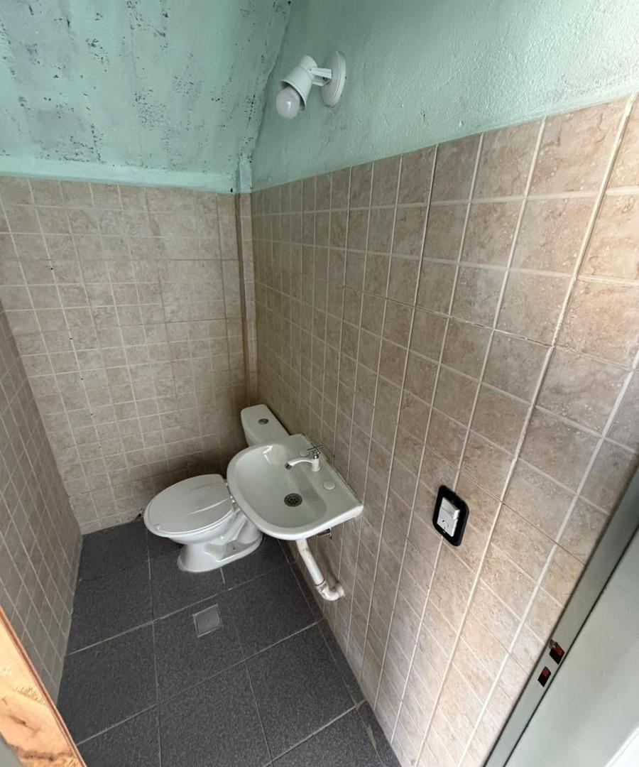 Foto de Local en alquiler en Puerto Madryn 90 m2 cubiertos, imagen 5