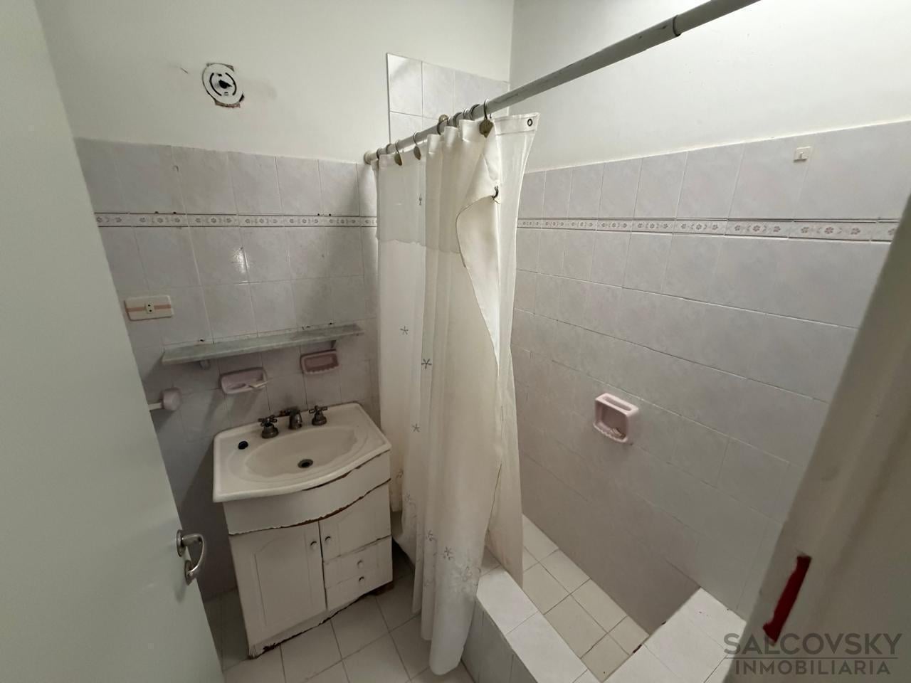 Foto de Casa en venta de 3 dormitorios quincho con parrilla y depósito, imagen 5