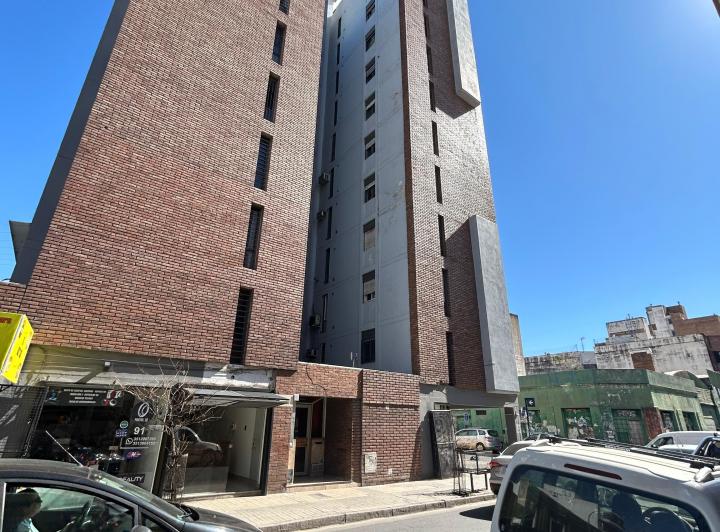 DEPARTAMENTO 1 DORMITORIO, PATIO PROPIO, 1