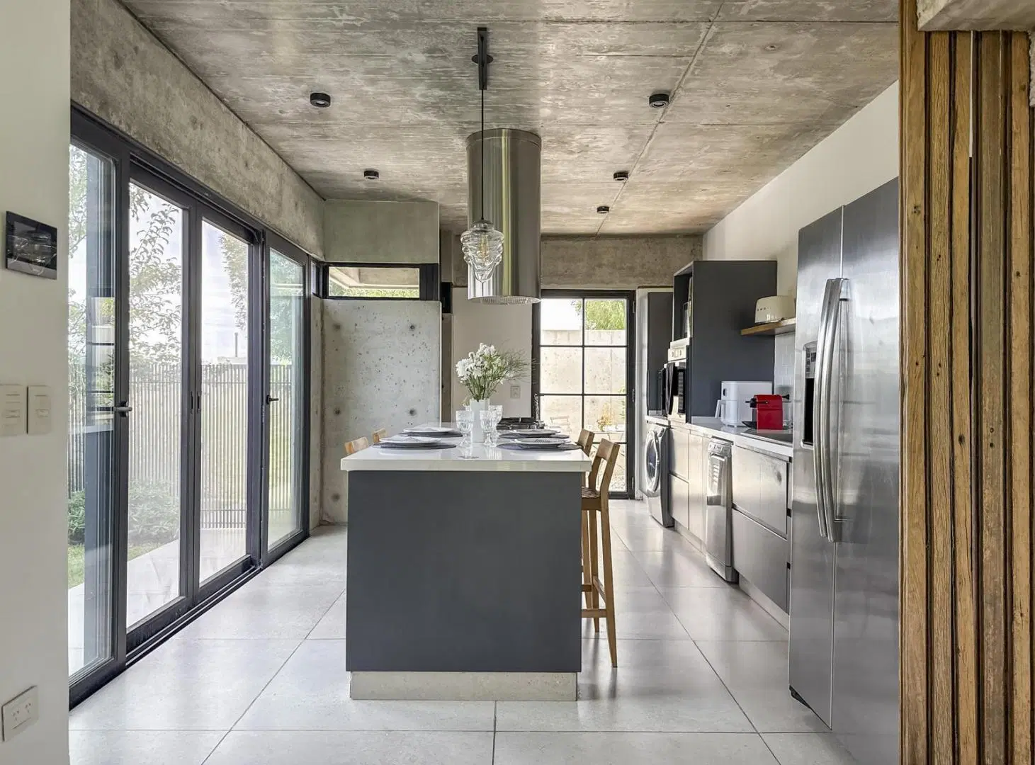 VENTA CASA 6 AMBIENTES BARRIO CARPINCHOS NORDELTA 2