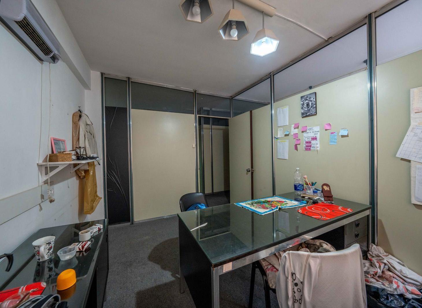 Foto de Venta de Oficina piso completo 140 mts Microcentro, imagen 5