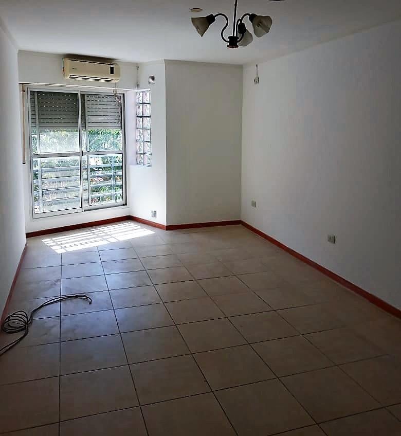 Monoambiente con terraza de uso exclusivo, de escalera, bajas expensas. Ubicado en Pichincha.