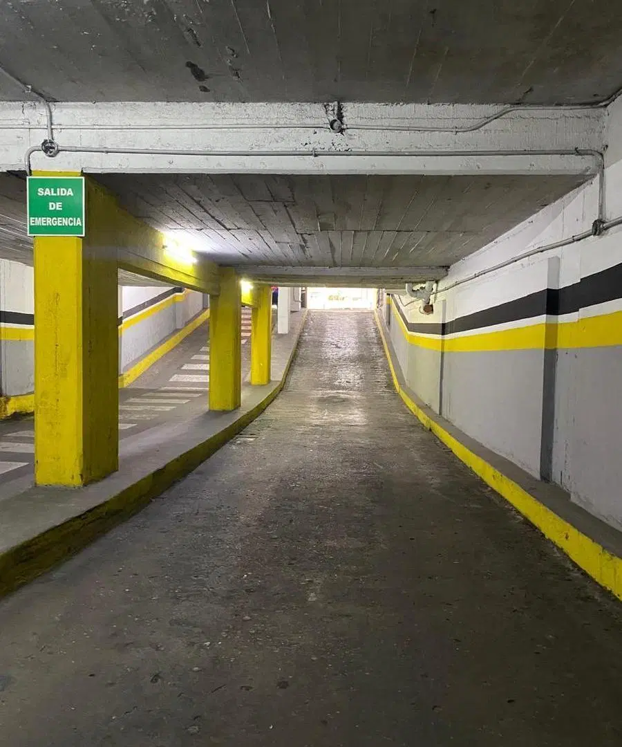 VENTA COCHERA RIOJA 1847 CENTRO ROSARIO APTA VEHICULOS GRANDES 3