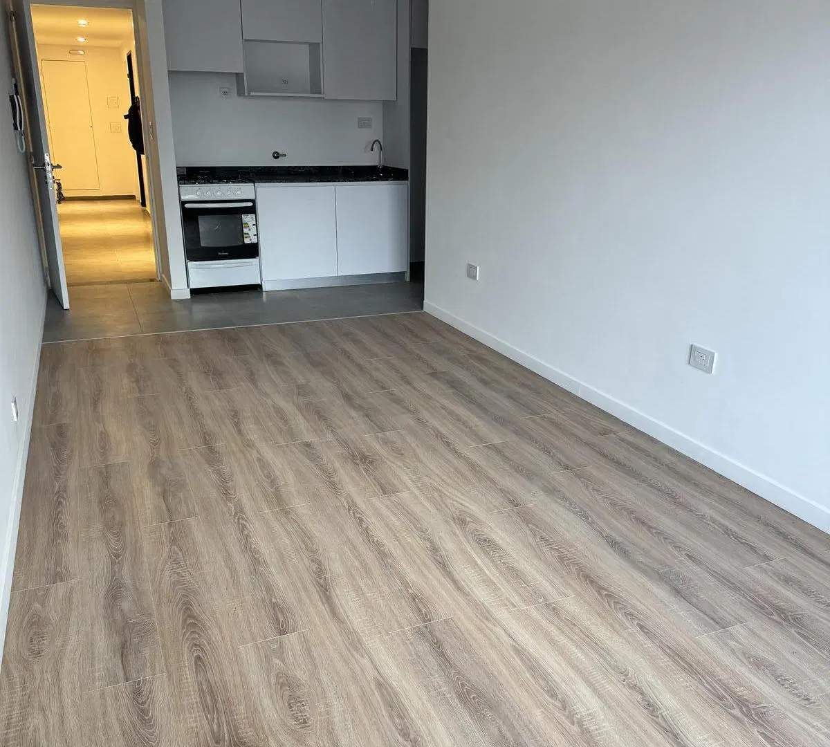 Departamento en el centro, 1 dormitorio a estrenar. A 3 cuadras de Peatonal Cordoba y a 2 de Oroño. 2
