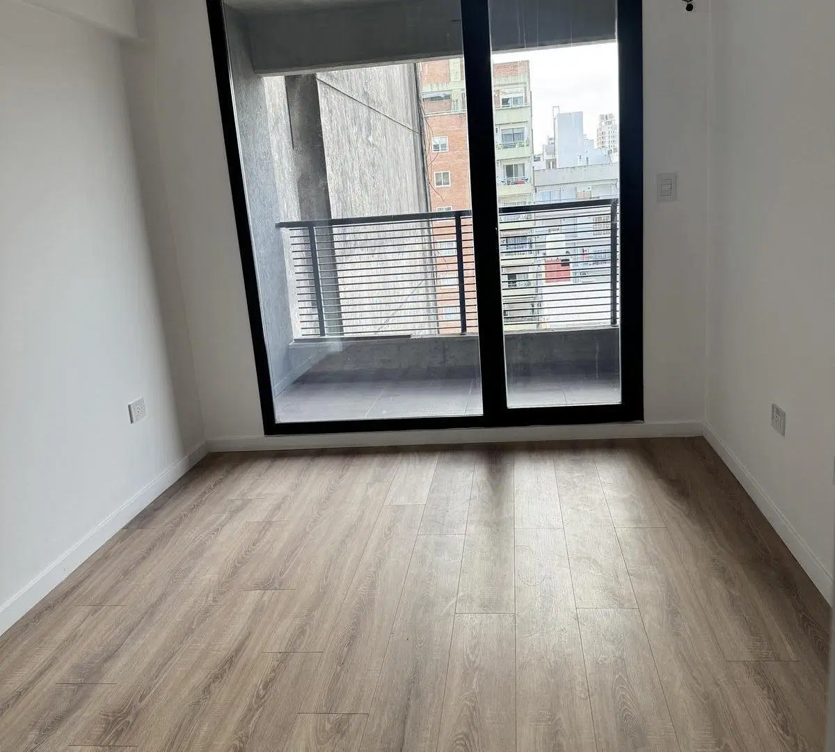 Departamento en el centro, 1 dormitorio a estrenar. A 3 cuadras de Peatonal Cordoba y a 2 de Oroño. 3