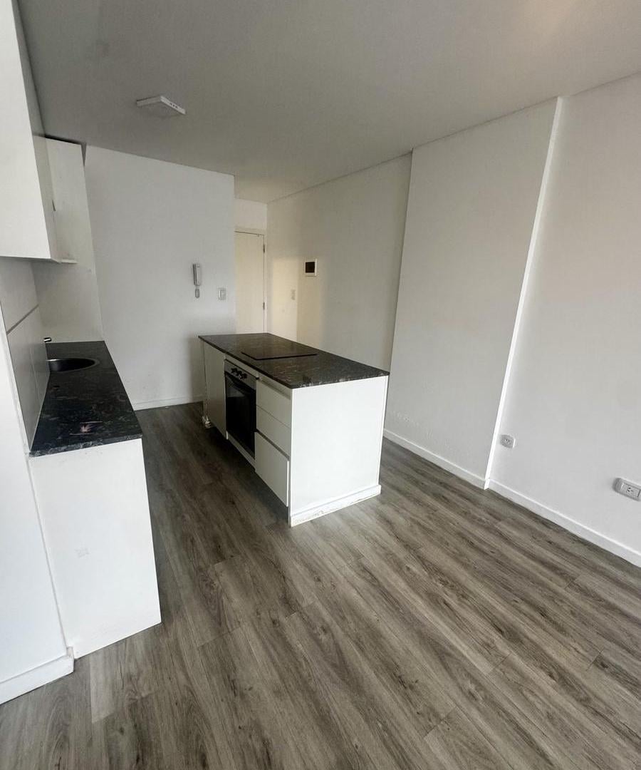 Foto de Monoambiente con balcón. Centro. Impecable, imagen 3