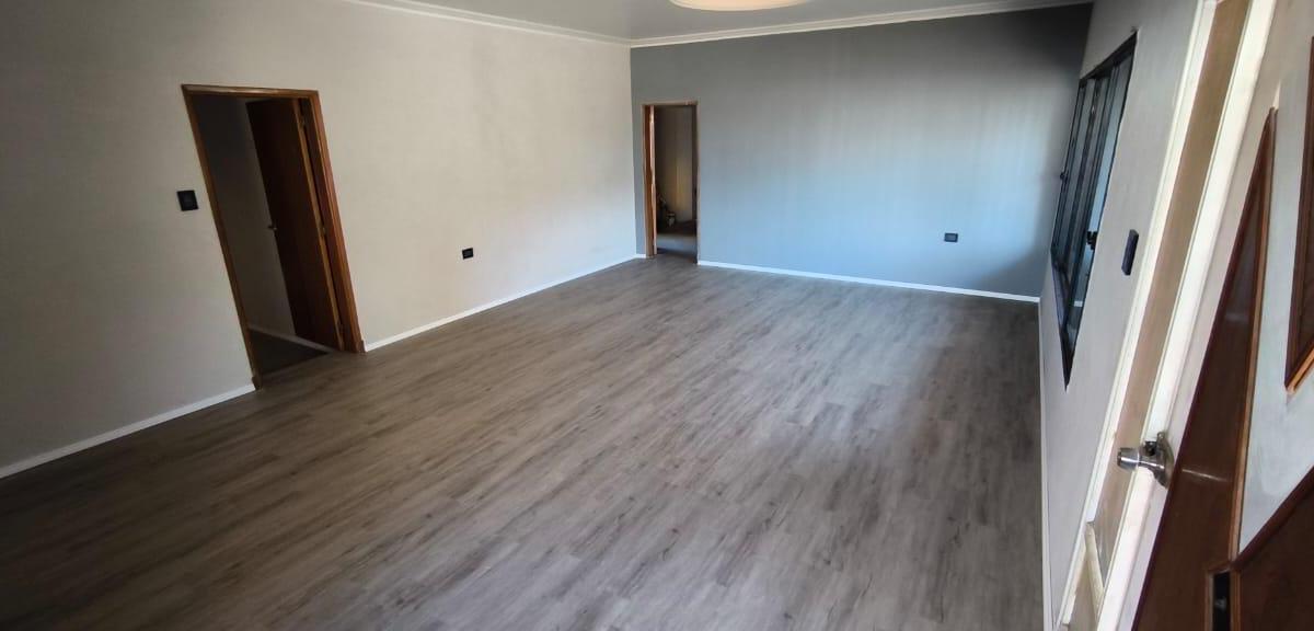 Casa en Venta - con Pileta 4