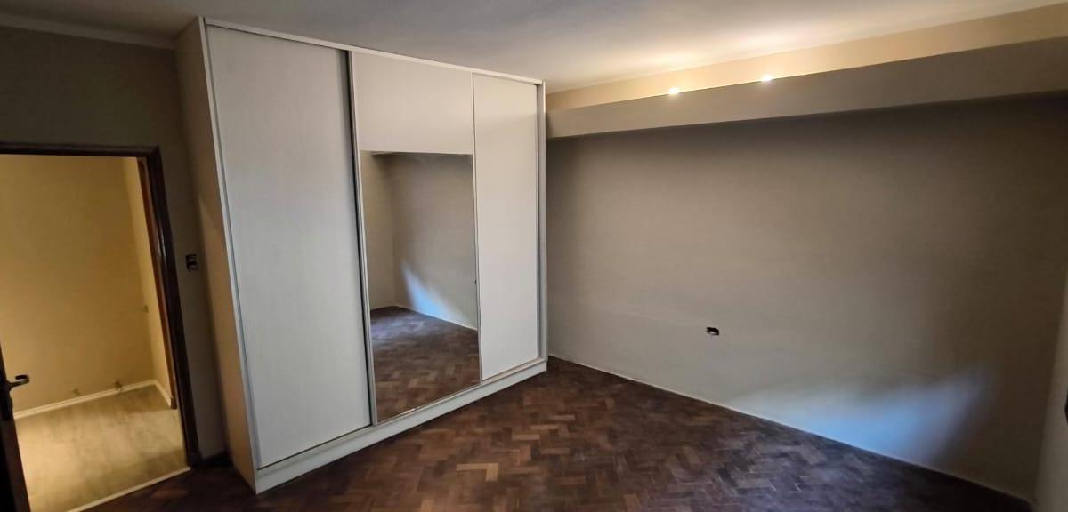 Casa en Venta - con Pileta 1