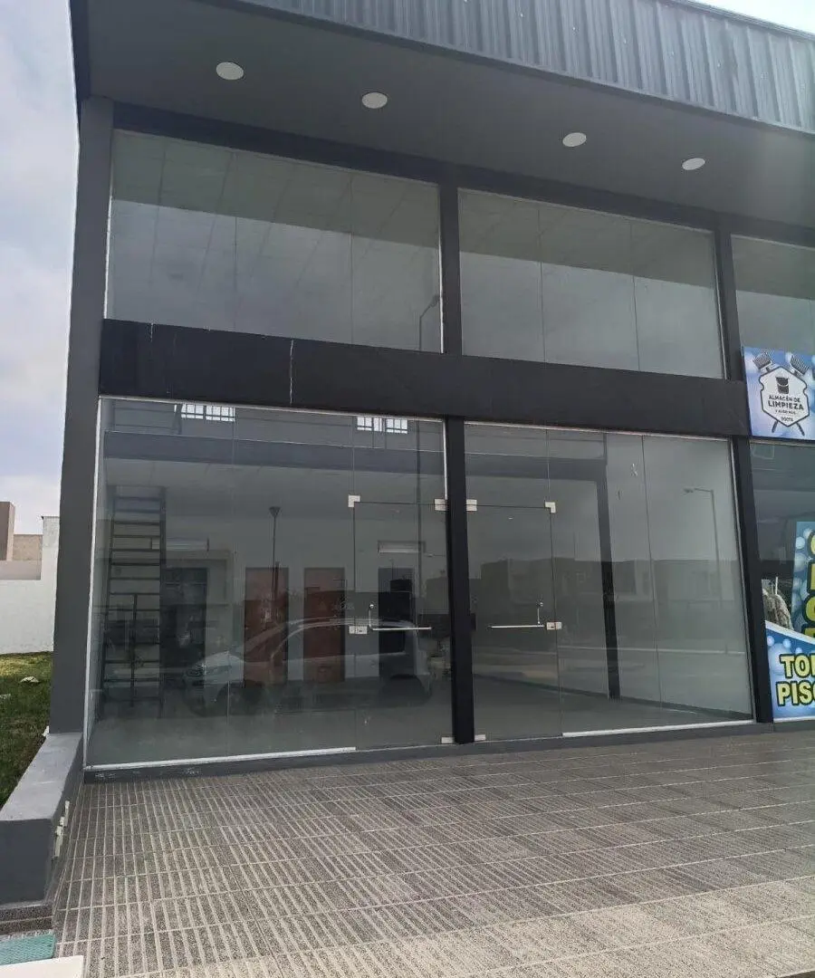 ALQUILER LOCAL COMERCIAL - DOCTA 7