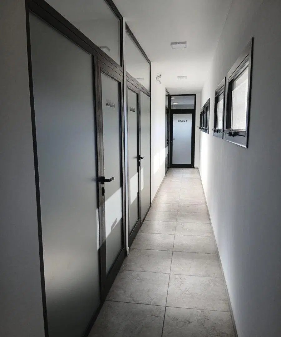ALQUILER OFICINA COMERCIAL DOCTA ETAPA 3 4