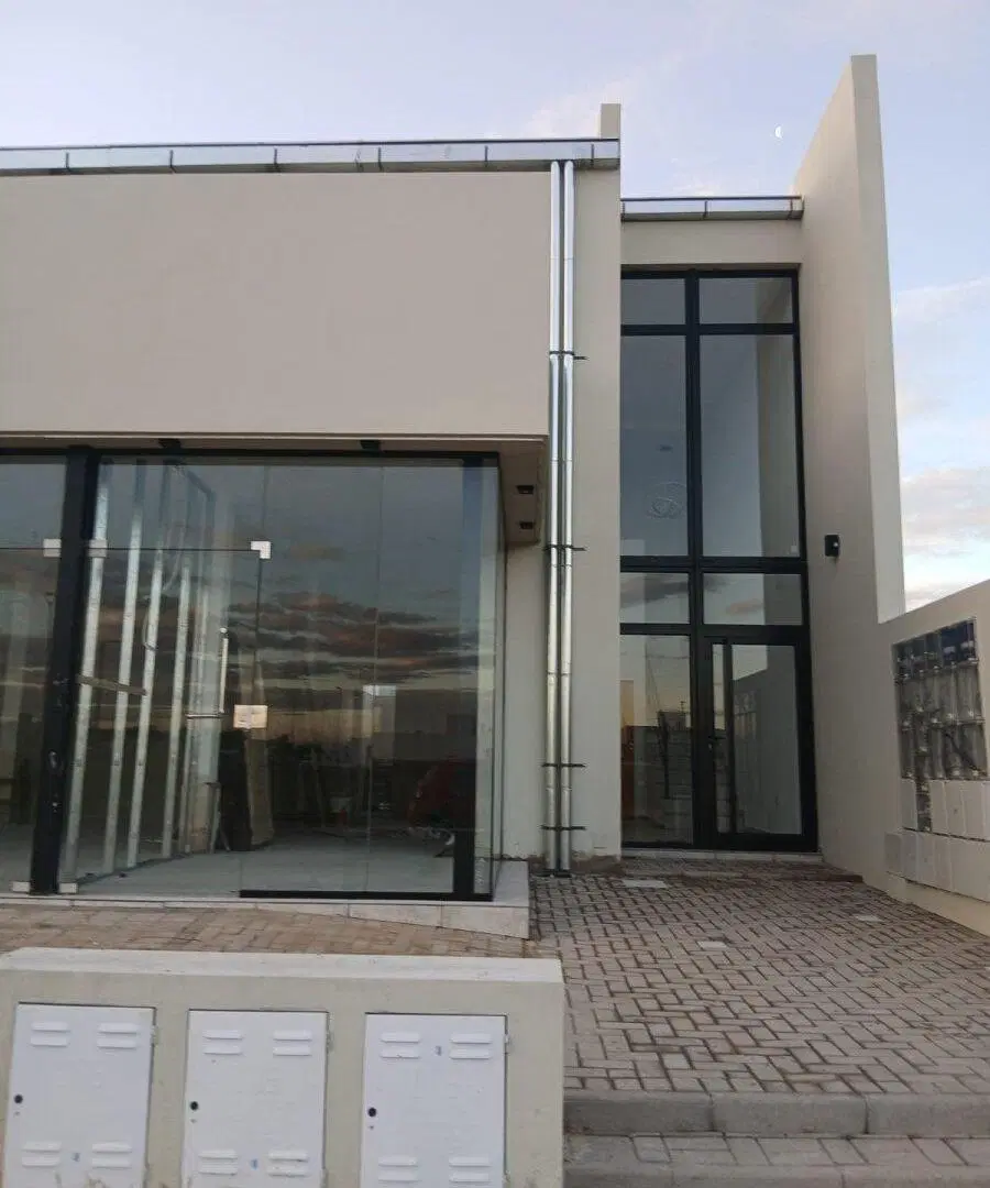 ALQUILER OFICINA COMERCIAL DOCTA ETAPA 3 2