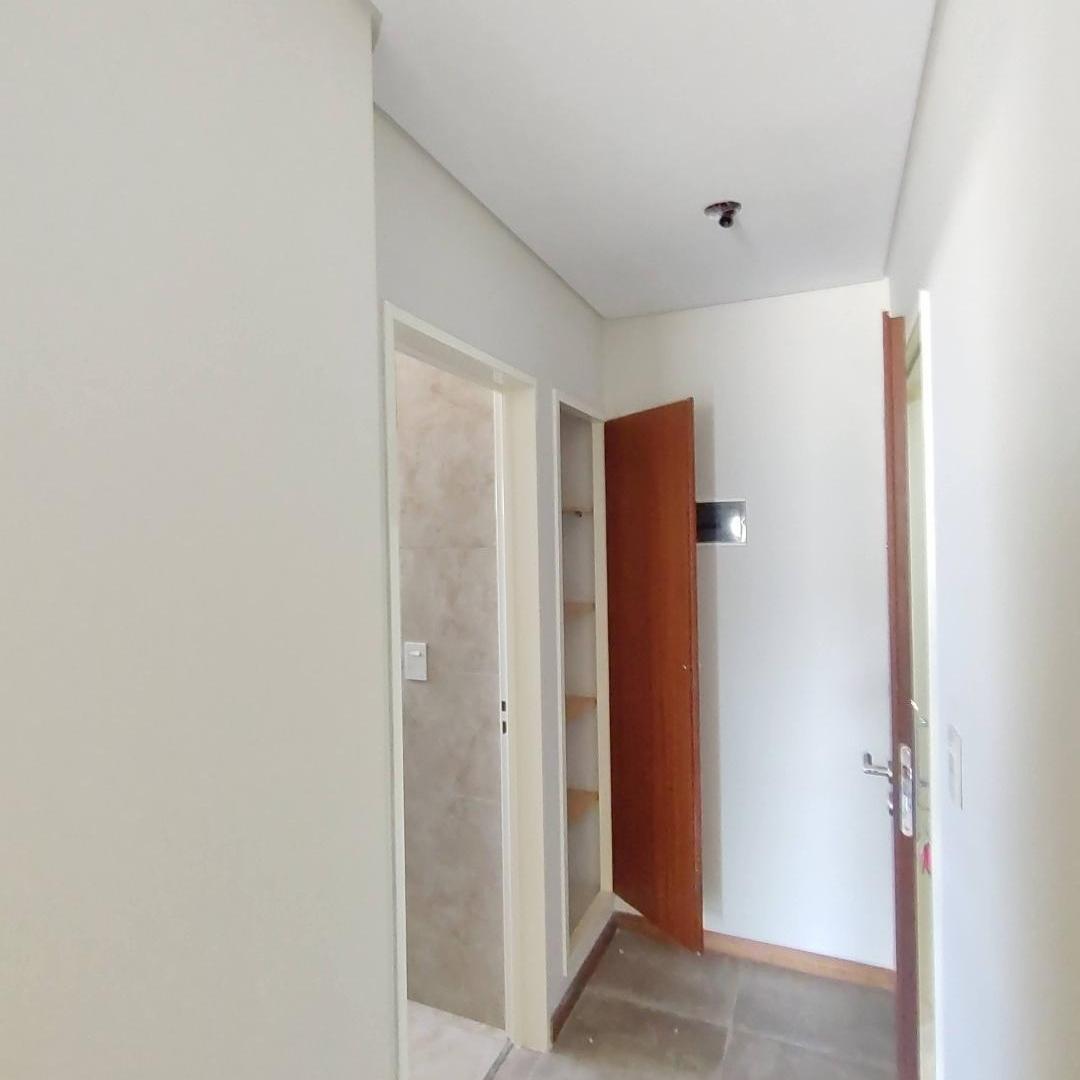 Foto de MONOAMBIENTE DIVISIBLE "PB" 1 HABITACION OFICINA ,COCINA ,LAVADERO, BAULERA, imagen 4