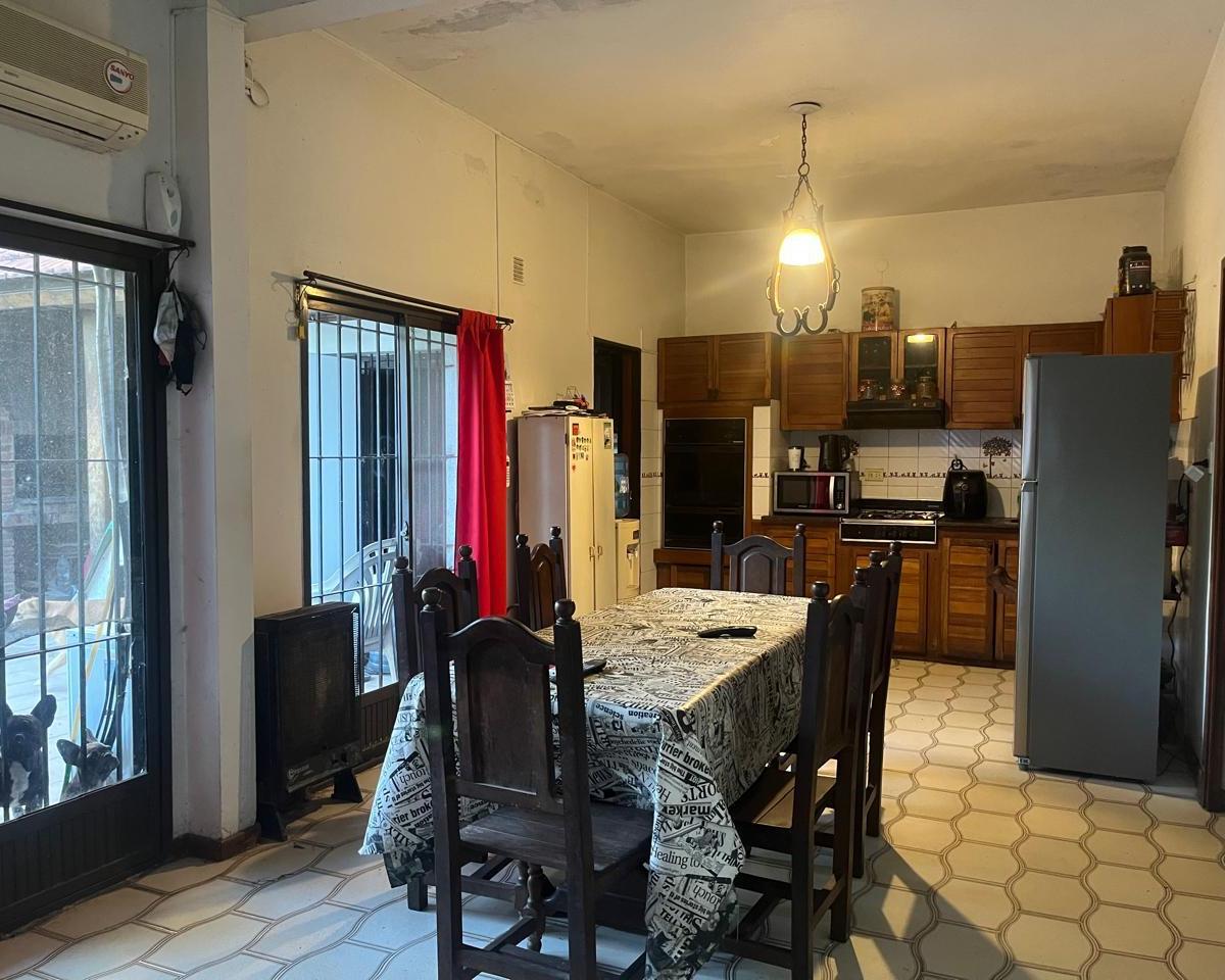 Venta Casa en Banfield 3