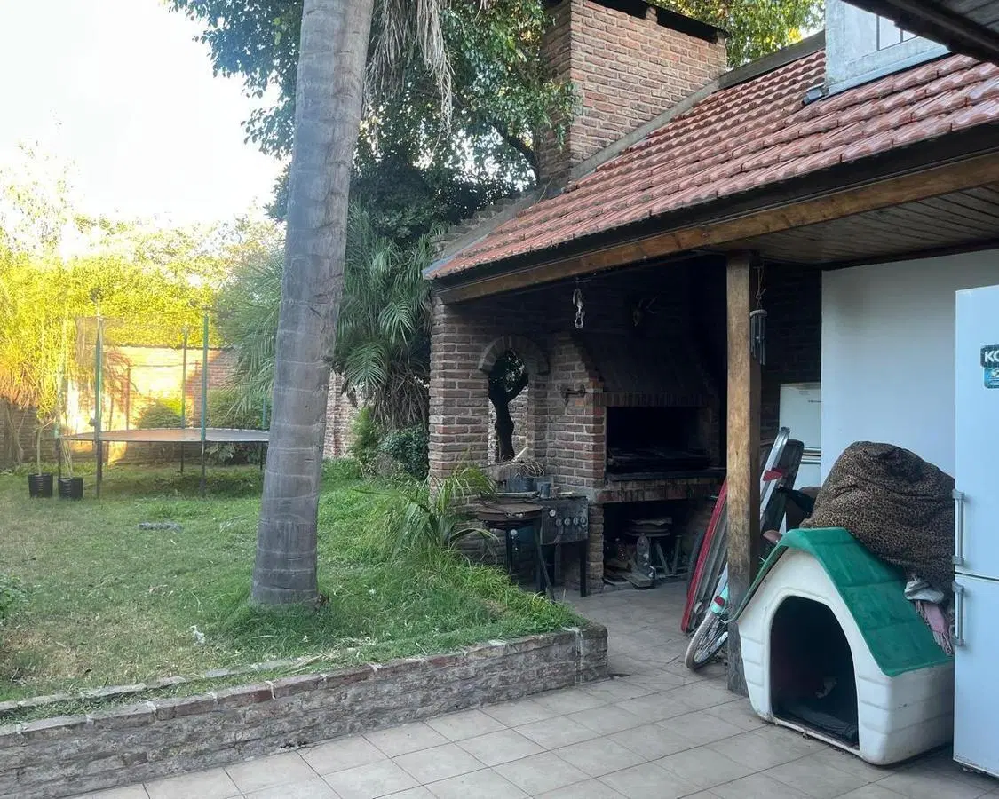 Casa en venta Banfield 3