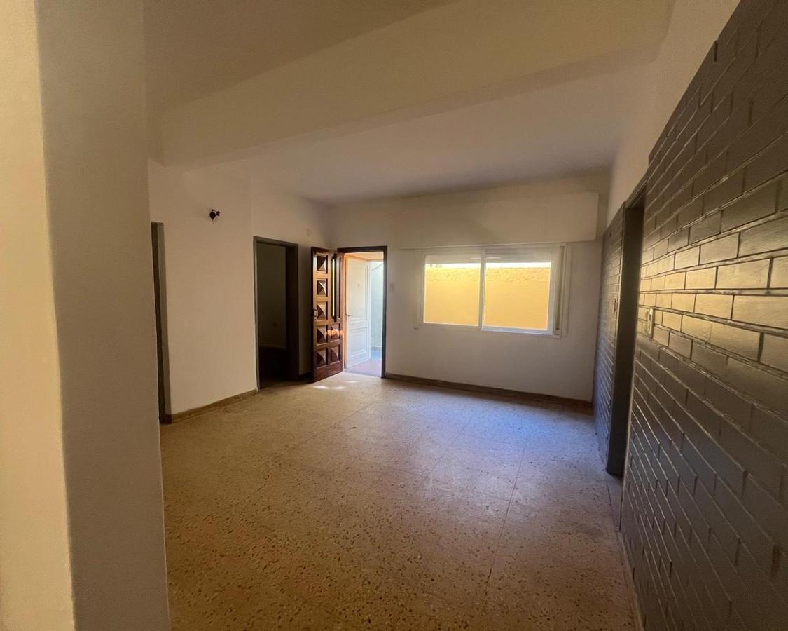 Foto de DEPARTAMENTO -PH EN VENTA, REMEDIOS DE ESCALADA, LANUS, imagen 5