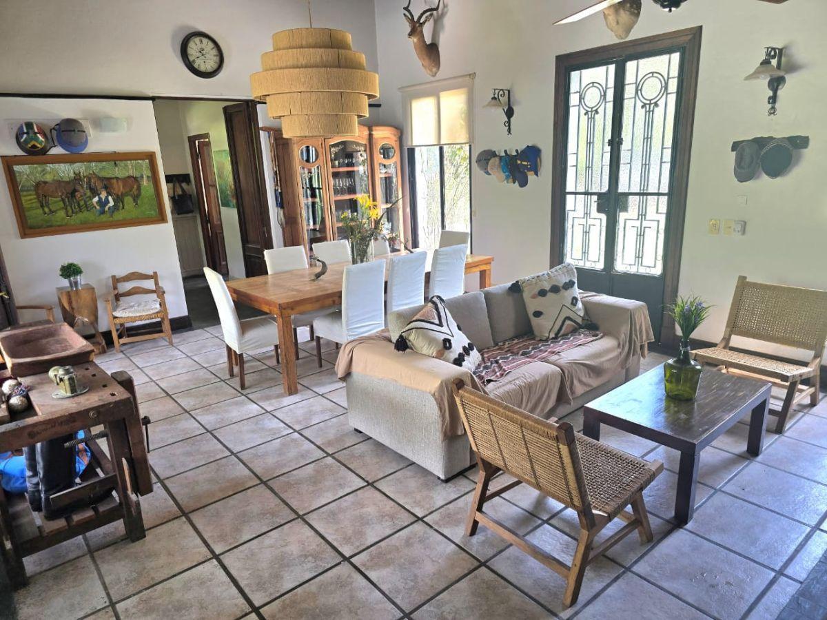 Foto de HERMOSA CASA - SANTA CATALINA - OPEN DOOR - LUJAN, imagen 1