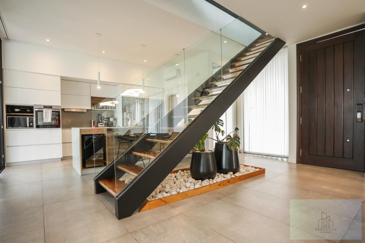 Foto de CASA 5 AMBIENTES - EN TERRALAGOS - CANNING - EZEIZA, imagen 3