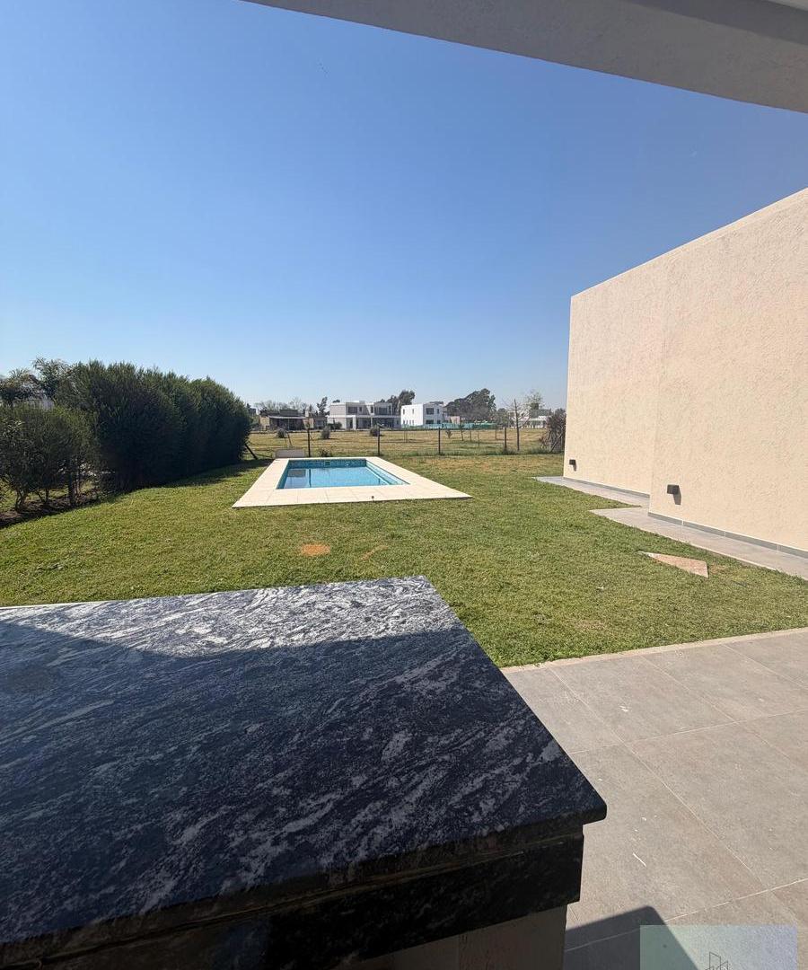 Foto de Casa en Barrio SANTA INES - CANNING - ESTRENAR -, imagen 5