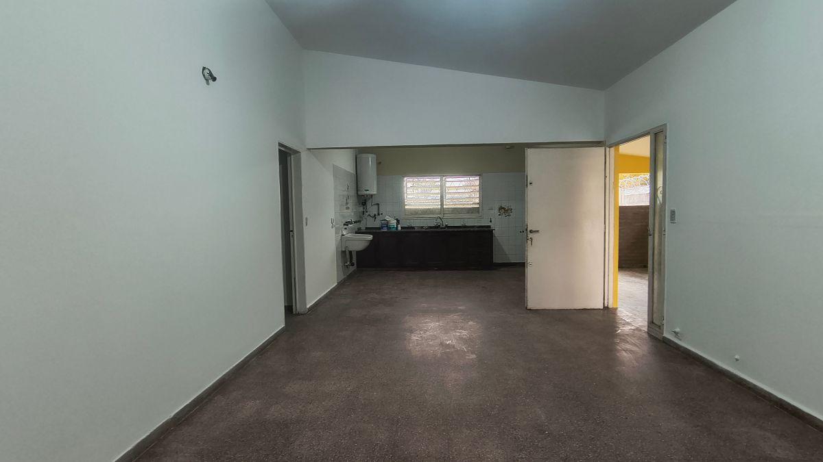 Foto de Casa de 2 dorm. Con amplio patio, imagen 2