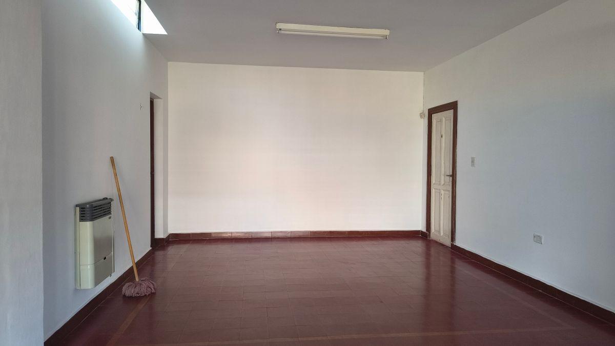 Foto de Alquiler oficina/local villa Allende centro, imagen 5