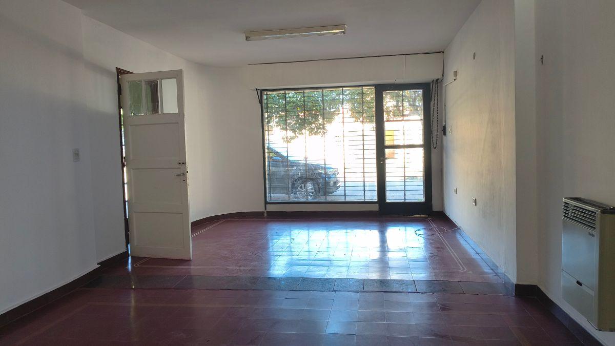 Foto de Alquiler oficina/local villa Allende centro, imagen 2