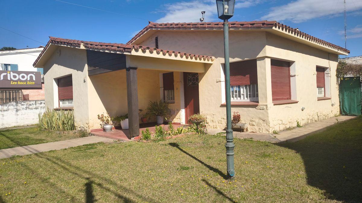 Foto de Casa de 3 dorm. En villa Allende centro, imagen 2