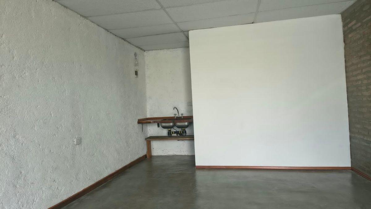 Foto de local en alquiler villa allende, imagen 2