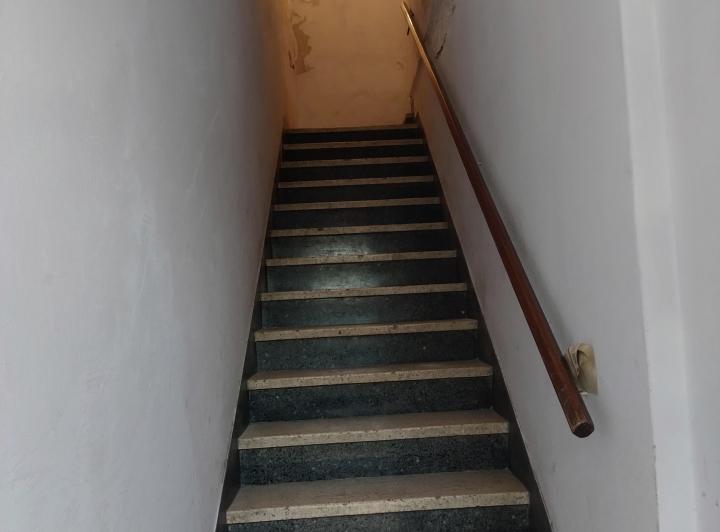 VENTA DE 2 LOCALES Y DEPARTAMENTO EN MERLO CENTRO 1